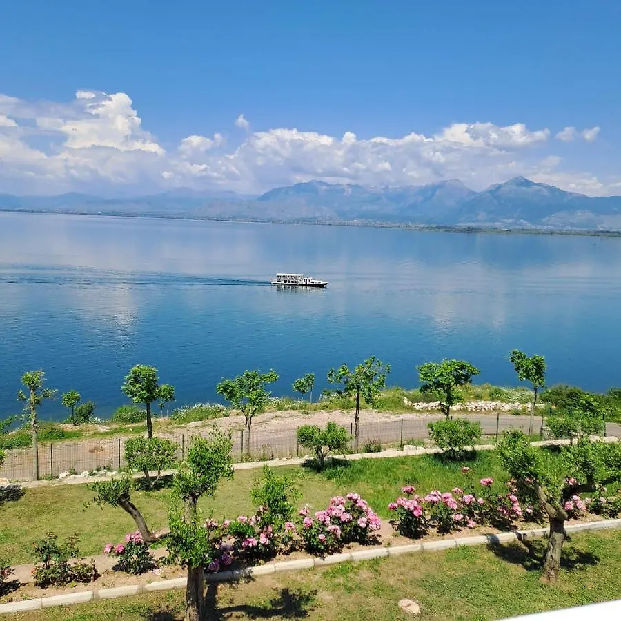 Xhuli Guesthouse Shkodër
